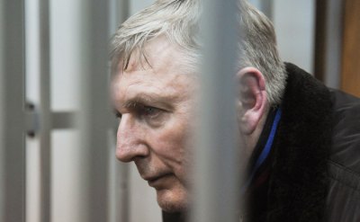 У задержанного генерала Федеральной таможенной службы нашли больше миллиона долларов, золотые слитки и часы люксовых брендов.