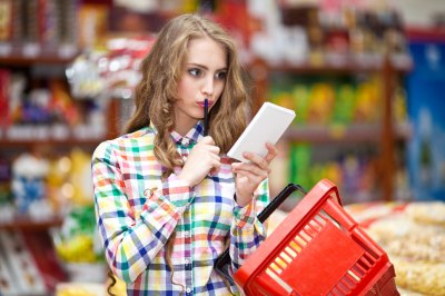Минимальный набор продуктов, на котором сейчас может продержаться житель Владимирской области в течение месяца, Владимирстат скромно оценил в 4316 рублей.