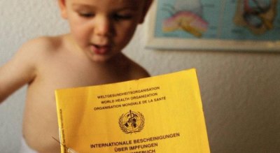 В Германии будут штрафовать родителей - противников прививок