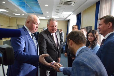 Роскосмос будет производить лифты с голосом Гагарина