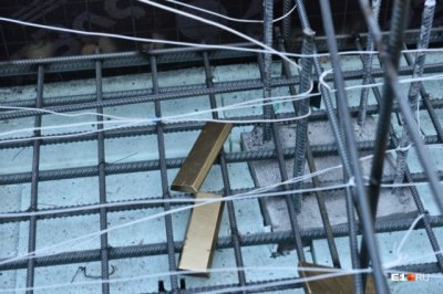 При закладке фундамента огромного автовокзала Куйвашев и инвесторы бросили в котлован золотые слитки