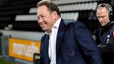 Главный тренер «Рубина» Леонид Слуцкий оплатил лечение тренеру по легкой атлетике Евгению Загорулько